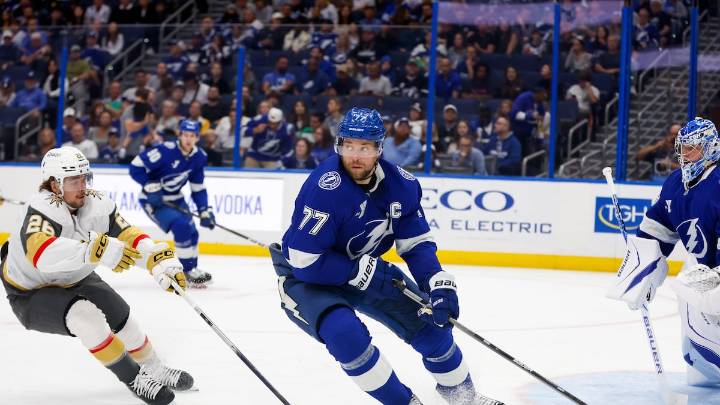 Lightning defensemen Victor Hedman, Ryan McDonagh out into December
