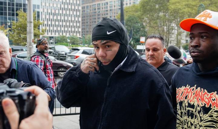 Burglars hold Tekashi 6ix9ine’s mom at gunpoint in home invasion