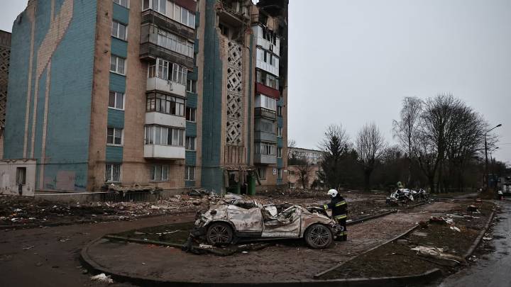 US, Ukraine and European officials hold talks in Geneva on Trump's plan to end war