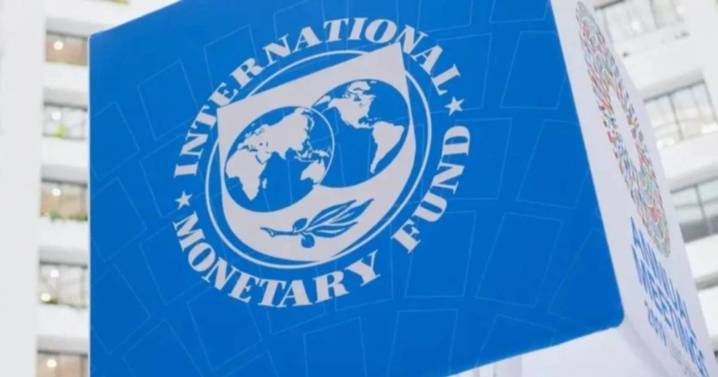 El Tesoro pagó un fuerte vencimiento con el FMI y las reservas cayeron