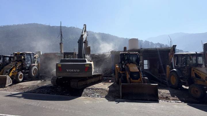 House, 5 commercial properties of ‘drug peddler’ demolished in J