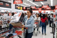 Compras online dominan el “Black Friday”: menor afluencia en tiendas físicas y aumento en gasto digital