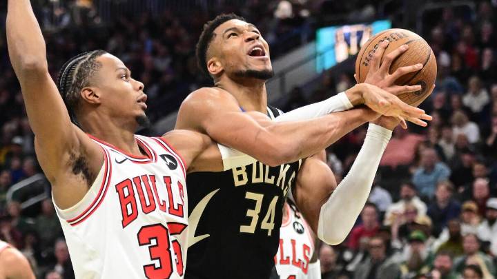 Giannis Antetokounmpo passes Kareem Abdul-Jabbar for Bucks' scoring milestone