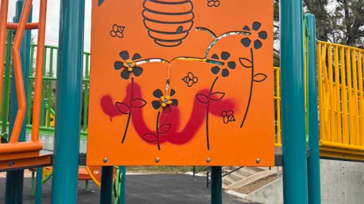 Lincoln Police investigating vandalism at Sheridan Elementary School