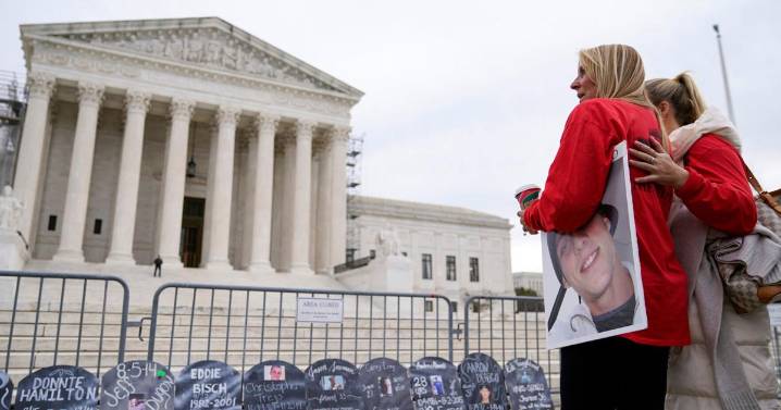 Judge says he'll approve opioid settlement with OxyContin maker Purdue and Sackler family