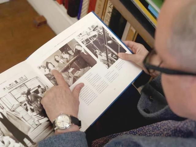 Count urges Louvre thieves to 'give us back our jewels'