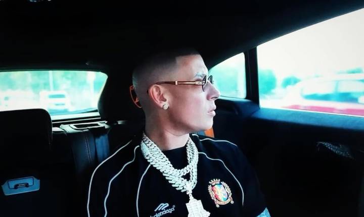 Le niegan la entrada a Cosculluela a Chile para presentación de espectáculo