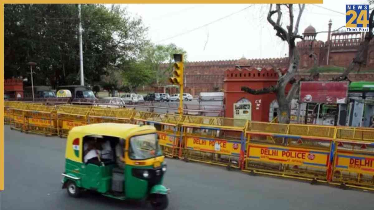 Delhi Traffic Alert: Avoid THESE routes till November 25, curbs near Red Fort