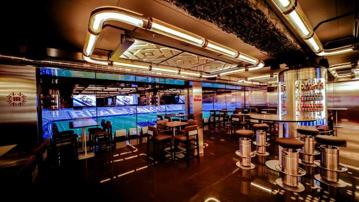 Plaza Mahou celebra su primer aniversario superando los 800.000 visitantes y el medio millón de cañas servidas