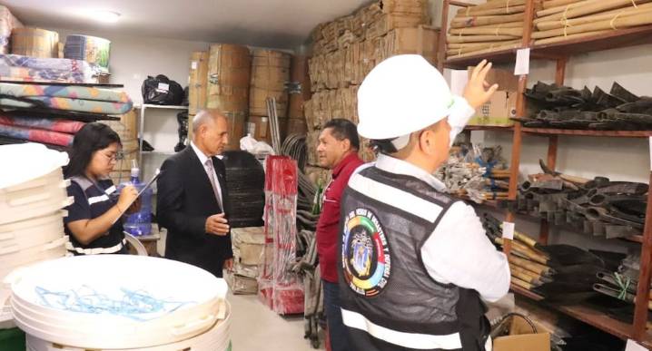 Evalúan almacenes de ayuda humanitaria para damnificados en Trujillo