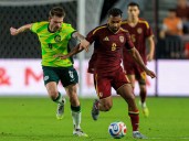 Vinotinto en dos vertientes