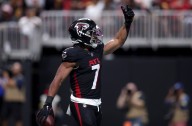 Bijan Robinson Fears Divide Inside Falcons Locker Room Amid Michael Penix Jr.’s Injury The Atlanta Falcons running back Bijan Robinson fears a locker room divide after the loss to the Panthers this Su
