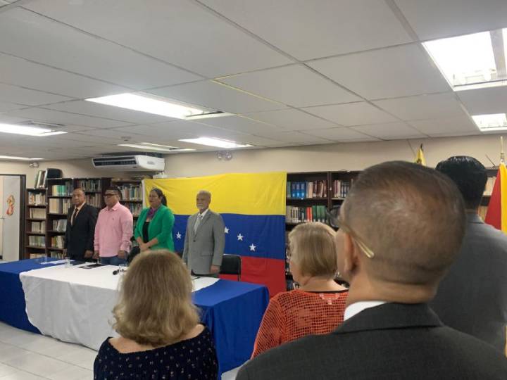 Cleba celebró sesión especial por el 48° aniversario de la UNA