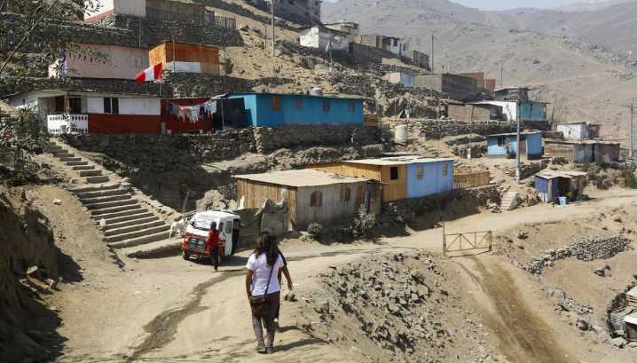 Al año 2024 el 27.6% de la población peruana está en pobreza monetaria afirma INEI