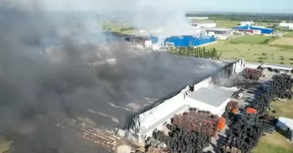 La explosión en Ezeiza no representa un "riesgo grave" para la población