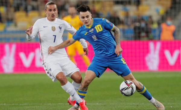 Francia recibe a Ucrania, en busca del boleto al Mundial