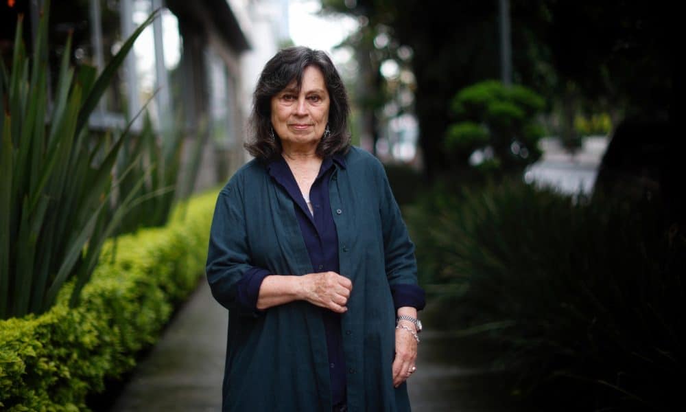 Laura Restrepo: “Somos la generación marcada por el genocidio y rebelde a su tiranía”