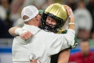 Lumen Christi puts key scoring drives together late for 15th title win