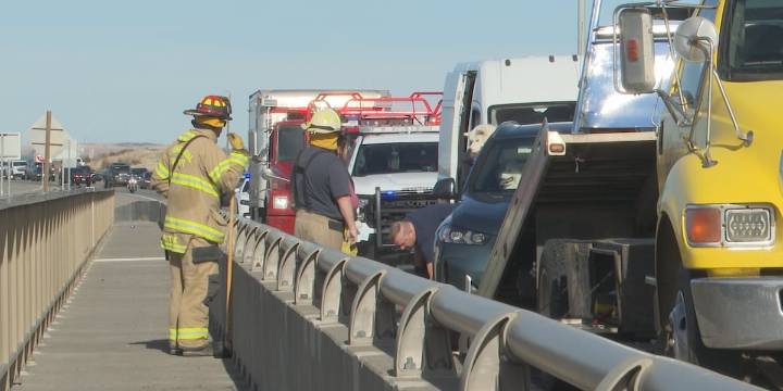 Two car crashes cause backup on U.S. Highway 93