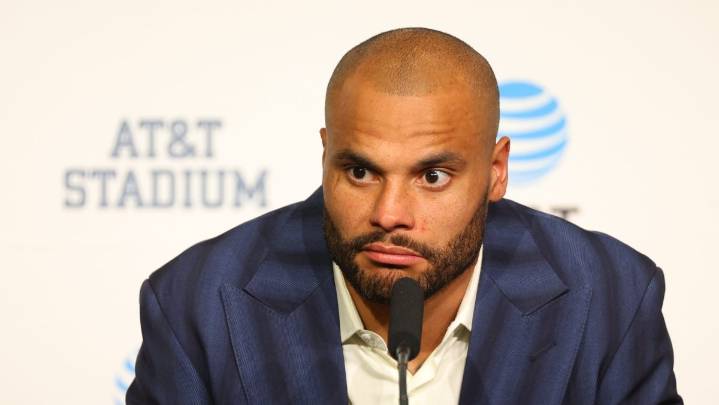 Dak Prescott se muestra afectado por la muerte de Marshawn Kneeland