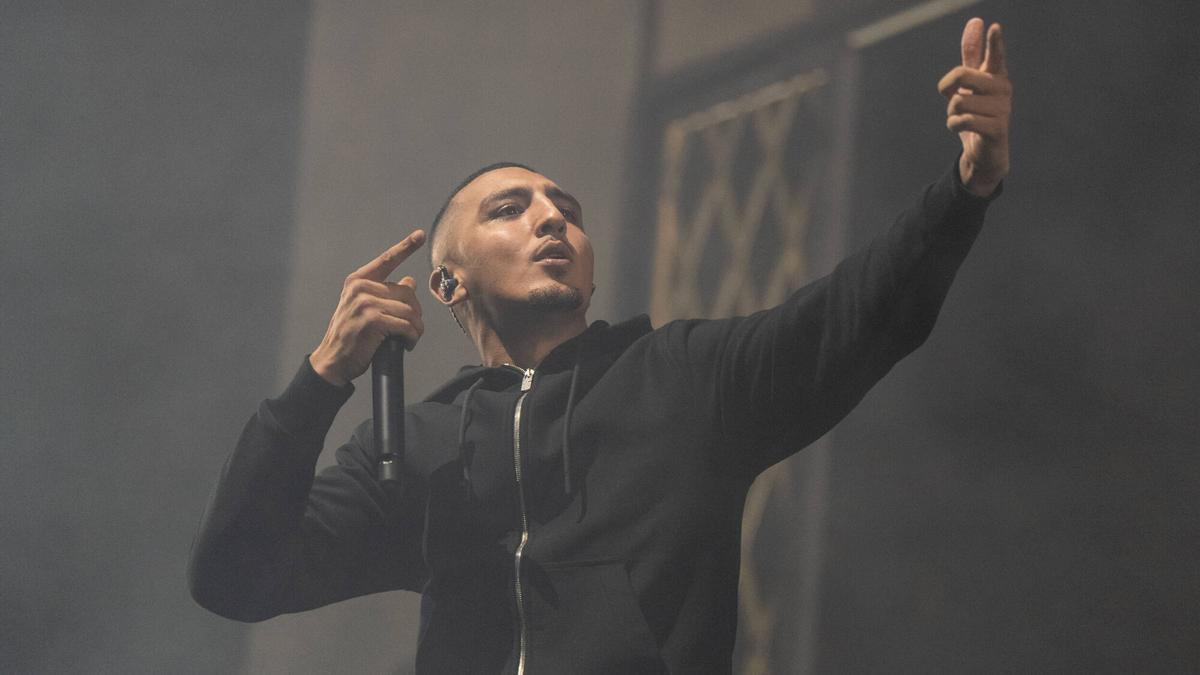 Morad, tras ser detenido por romper una orden de alejamiento: "Estoy muy tranquilo, pero siento el acoso policial en mi barrio"