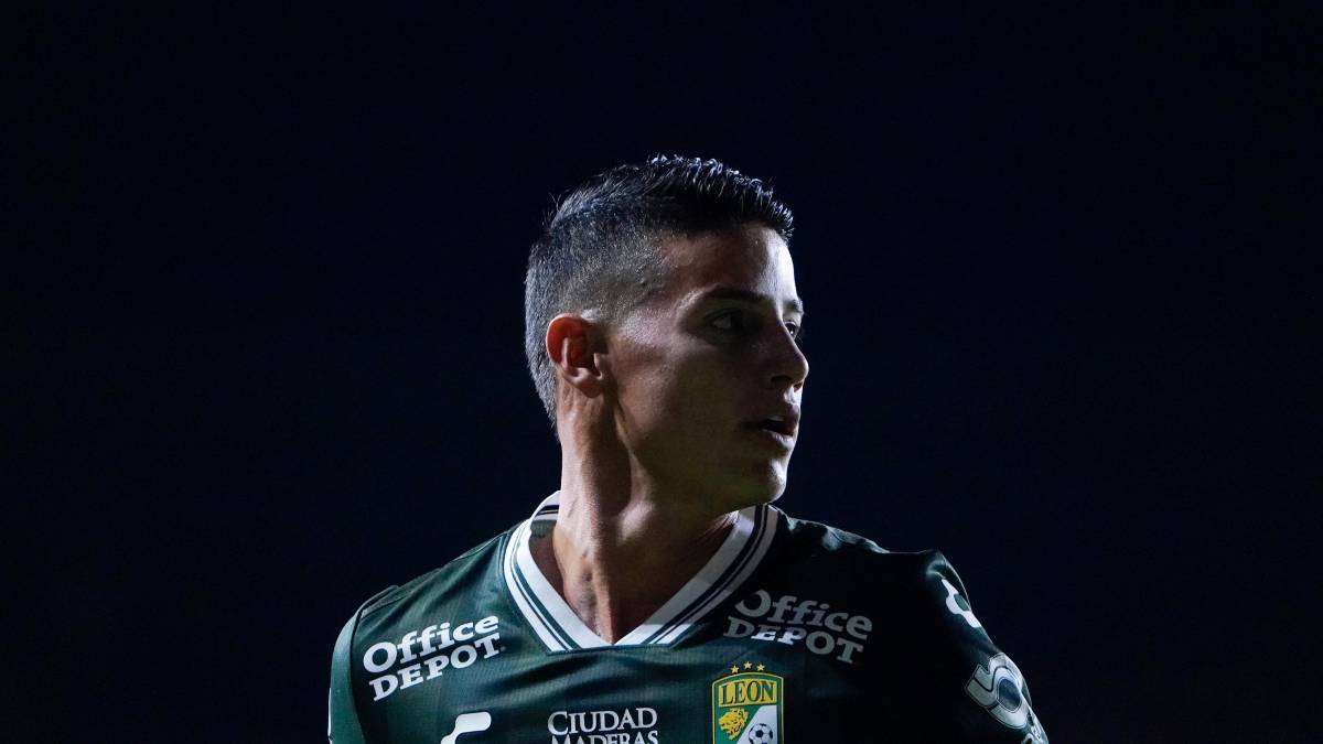¿Se queda o se va? El futuro de James Rodríguez en León es un enigma; técnico generó preocupación
