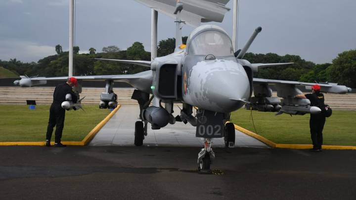 Denuncian en EE.UU el multimillonario negocio entre Colombia y Suecia para la compra de aviones Gripen