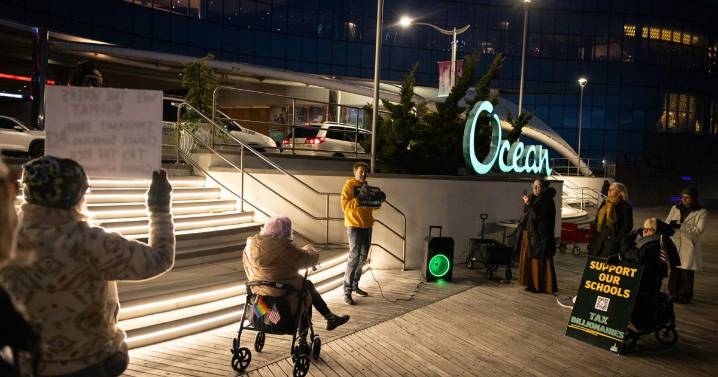 GALLERY: Protest outside NJ League of Municipalities conference in Atlantic City