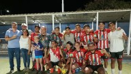 Villa Cubas es el "rey" del torneo Anual de Caballeros