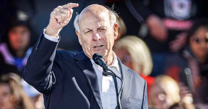 Trump nominates former New Mexico Congressman Steve Pearce to lead BLM