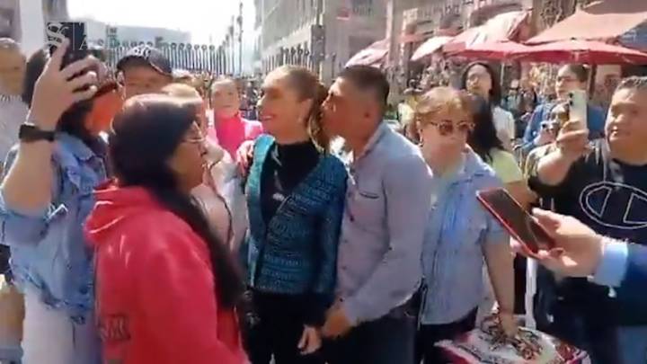 Drunk man gropes Mexican president