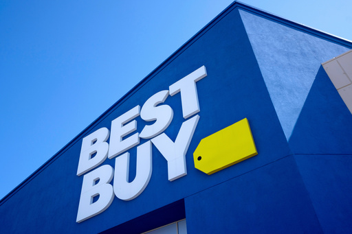 Best Buy ups sales outlook heading into holiday shopping season