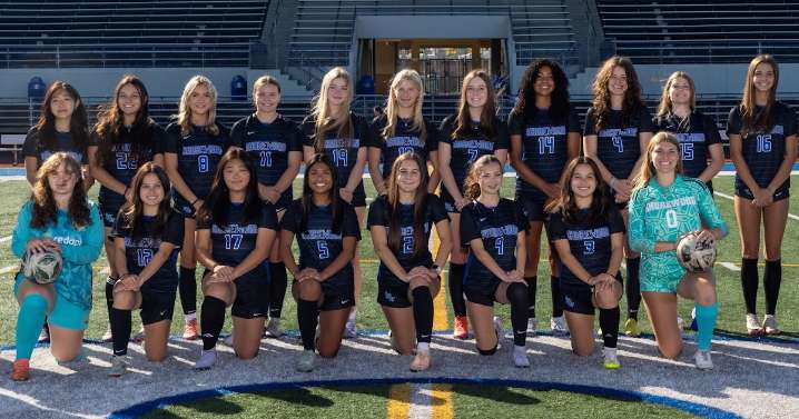 Shorewood girls soccer advance to District final, going to State