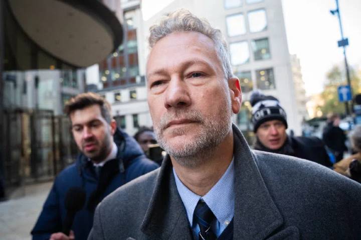 UK politician sentenced to over 10 years for accepting bribes to make pro