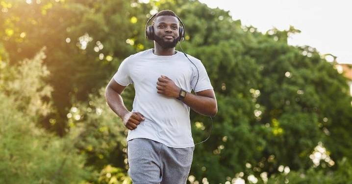 Poor Sleep Nearly Doubles a Runner’s Risk of Injury, Study Finds