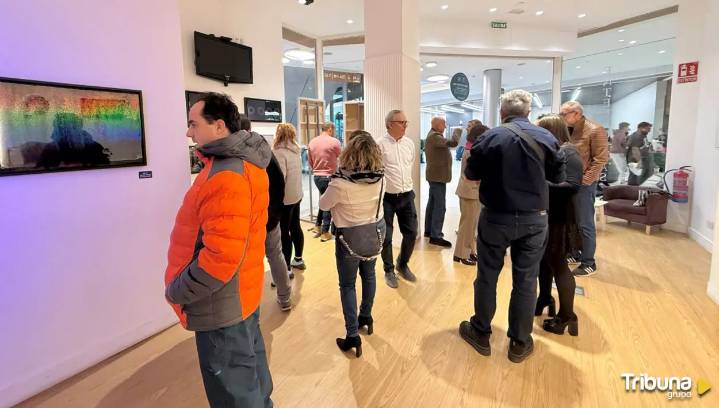 Resina, color y libertad creativa en 'Entelequias', la nueva muestra de El Tormes