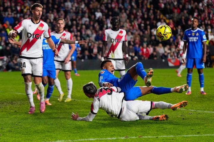 Madrid stumbles again with 0-0 draw at Rayo Vallecano in Spanish league