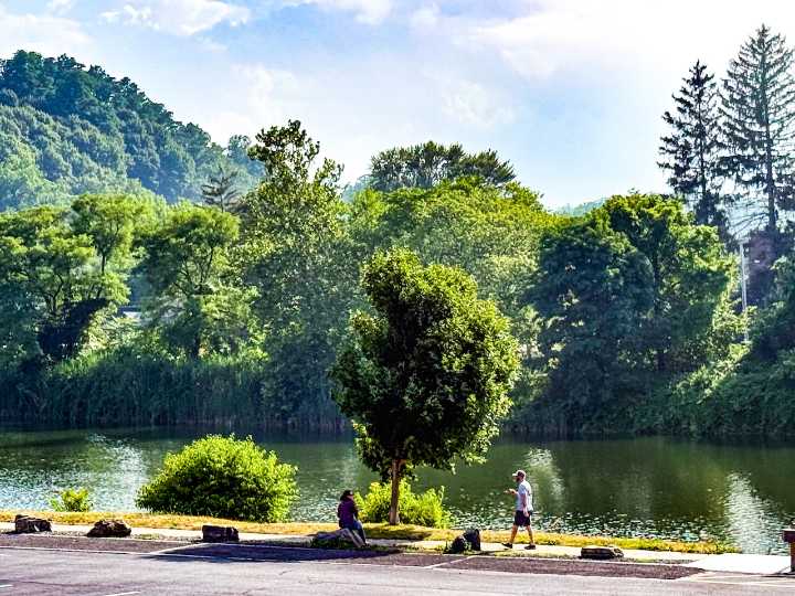 Fishermen find man’s body in Upstate NY creek; troopers investigate