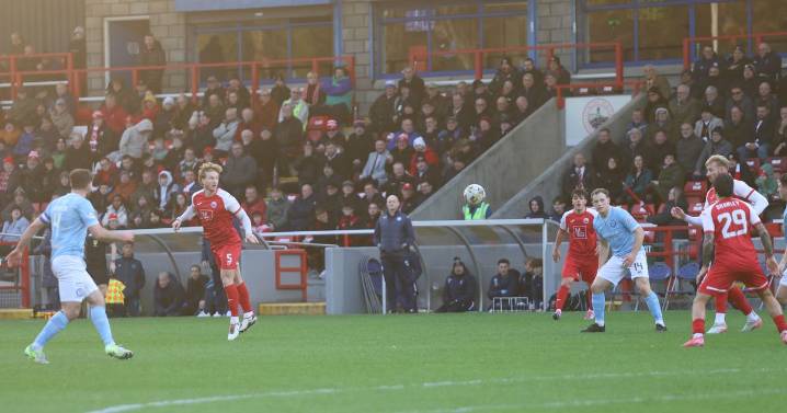 Stirling Albion 0, Forfar Athletic 4: Loons pile on agony as questions grow over Binos boss