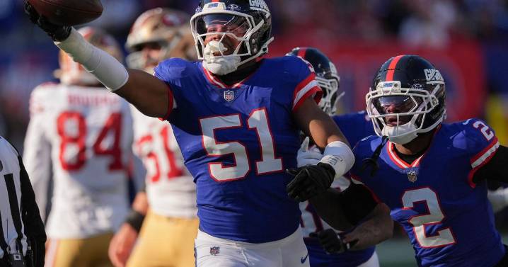 Giants' Abdul Carter is rushing to get past his public punishment