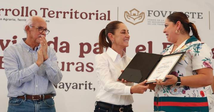 La presidenta Sheinbaum afirmó que los connacionales no sólo sostienen la economía de México, sino también la de Estados Unidos; anuncia más obras durante gira en Nayarit