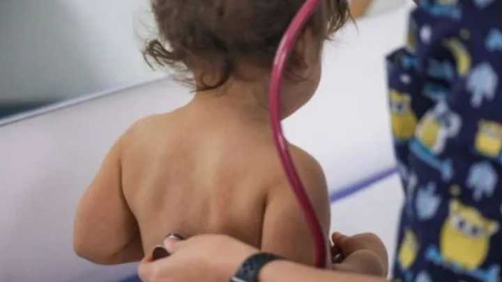 Preocupa el aumento de tos convulsa en Santa Fe: 57 casos entre confirmados y probables