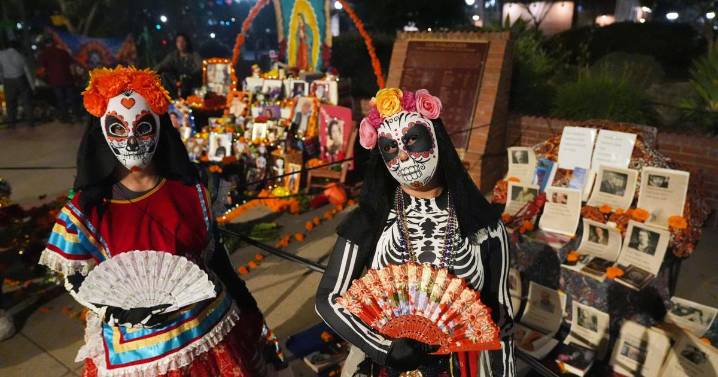 Mexicanos en EEUU equilibran tradición y modernidad en celebraciones del Día de Muertos