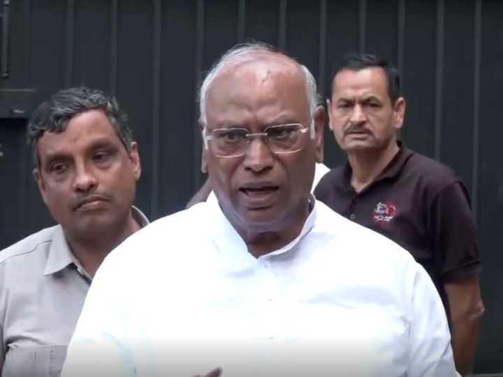 "Nothing to say": Mallikarjun Kharge on CM change in Karnataka