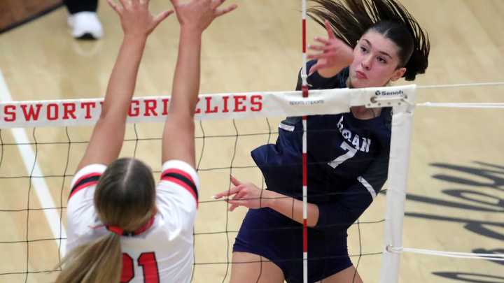 OHSAA volleyball regional finals | Hoban wins, Wadsworth loses