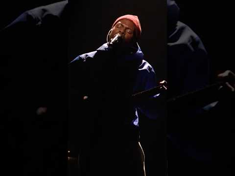 #DanielCaesar performs “Who Knows”! #FallonTonight