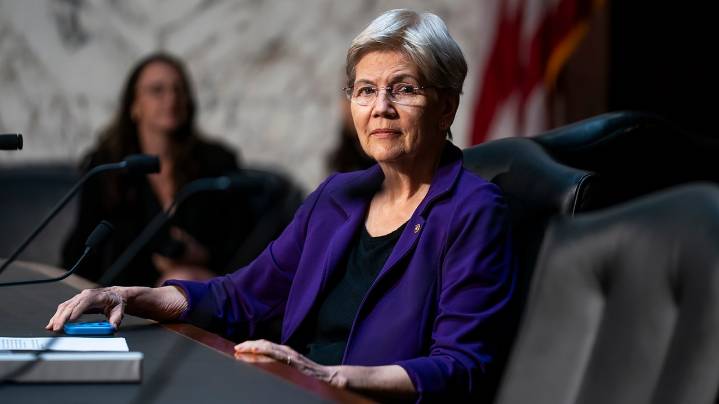 Senate Democrats press for investigation into shutdown messages on agency websites