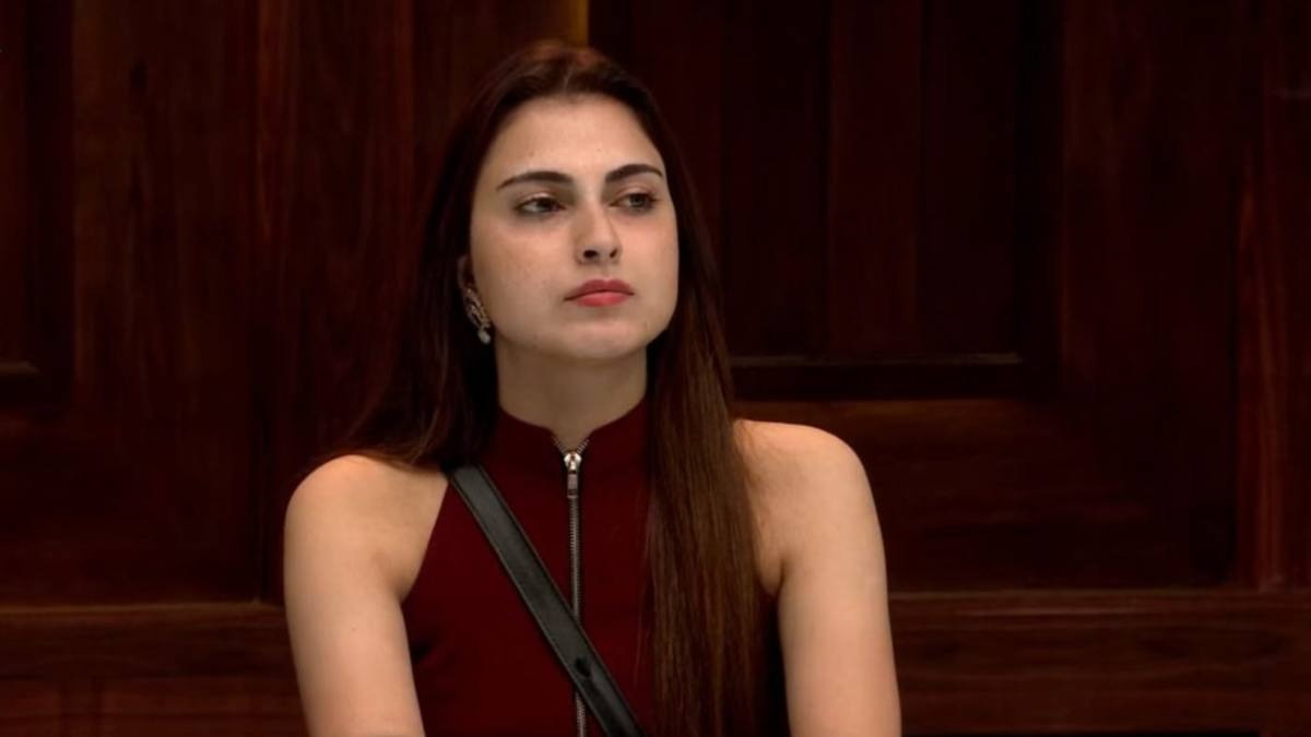 Farrhana Bhatt's family sues Amaal Mallik's aunt for calling her a terrorist