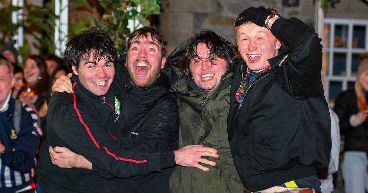 Edinburgh fans 'in tears' during chaotic scenes as Scotland qualify for World Cup