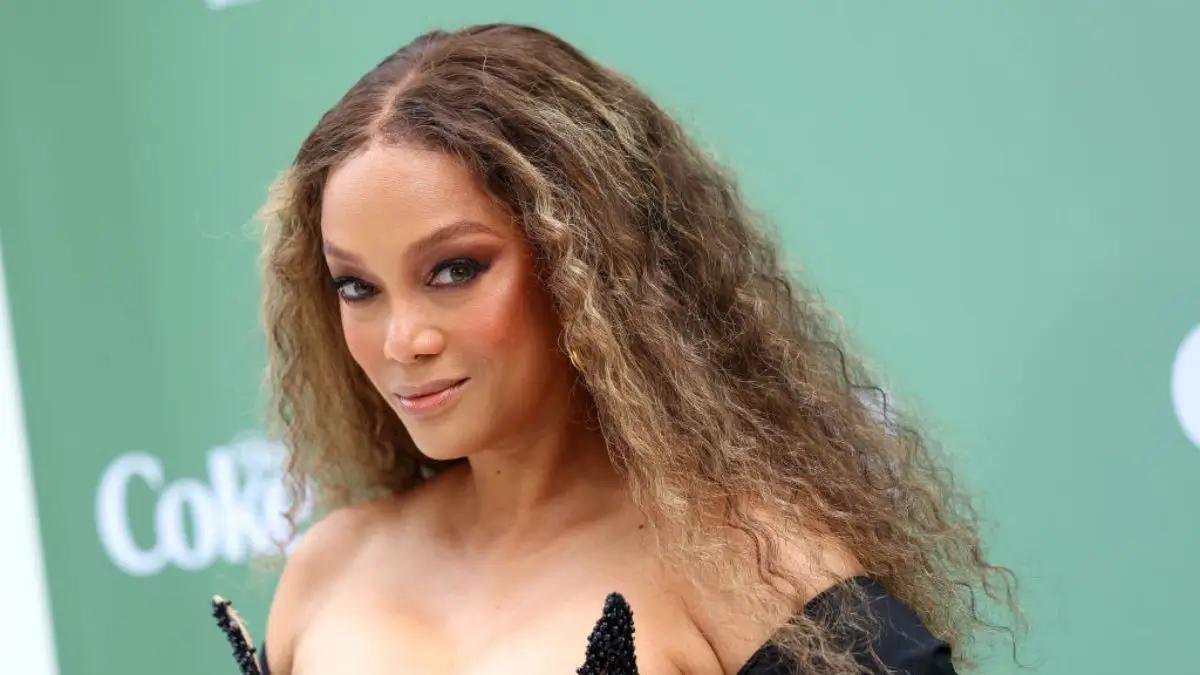 'The Smize Is Scaring Me: Tyra Banks’ Drastic New Look Has Fans Saying She Looks Nothing Like the Runway Model They Remember